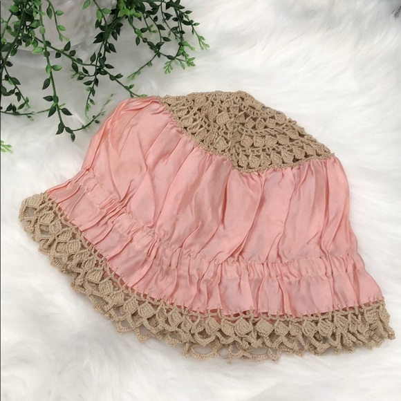 Vintage bed hat - Picture 2 of 11